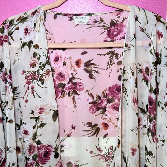 Floral Sheer Kimono - Picture 2 of 7